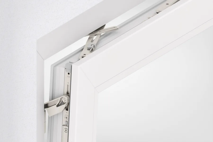 Feronerie ROTO NX TiltSafe cu acționare E-Tec Drive